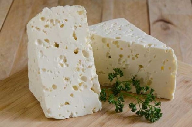 مرحله به مرحله درست کردن پنیر سنتی تبریز