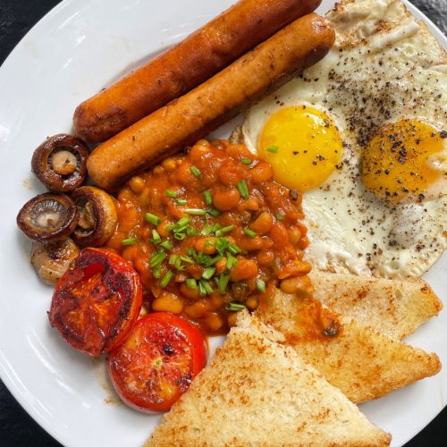 طرز تهیه صبحانه انگلیسی کامل کافه‌ای - بشقاب کامل انگلیسی